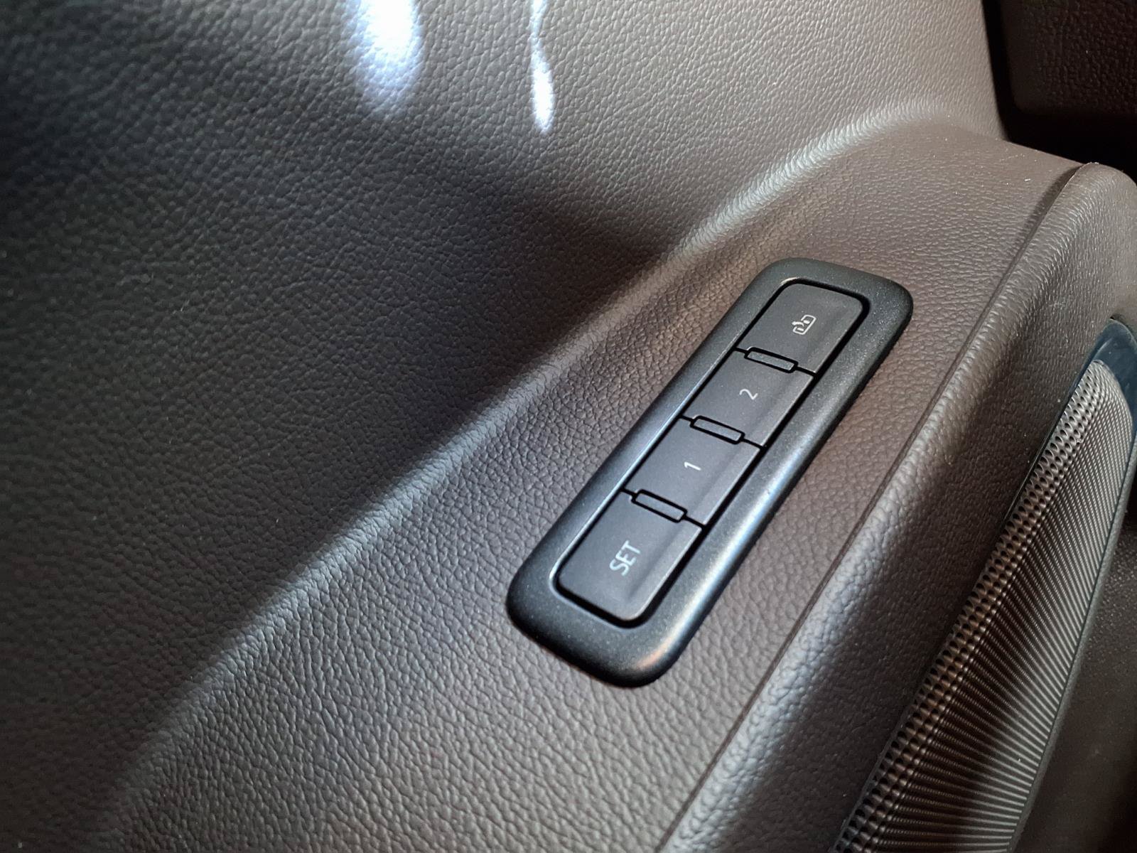 Used 2019 GMC Yukon XL Denali AWD/4WD image 27
