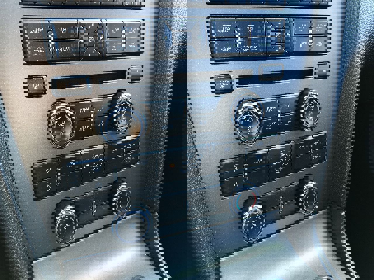 Used 2014 Ford Mustang Coupe image 19