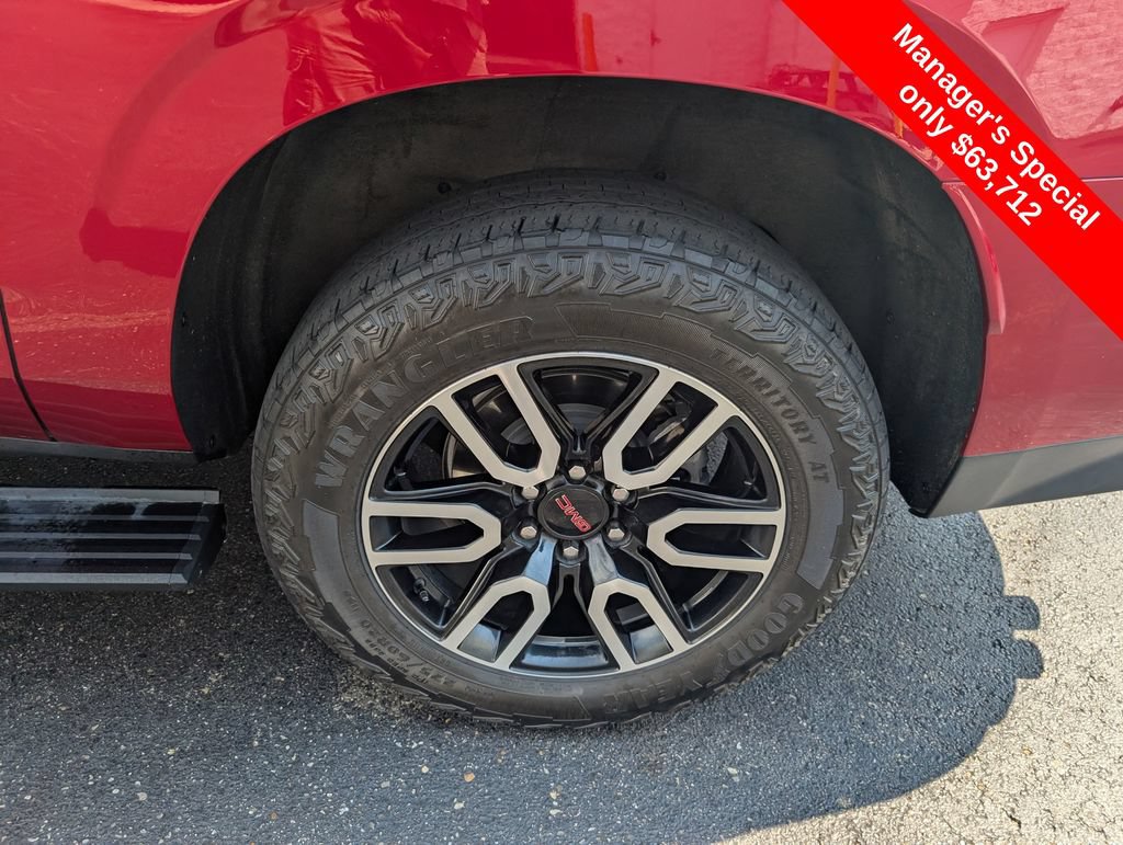 Used 2024 GMC Yukon XL AT4 w/ Technology Package AWD/4WD image 25