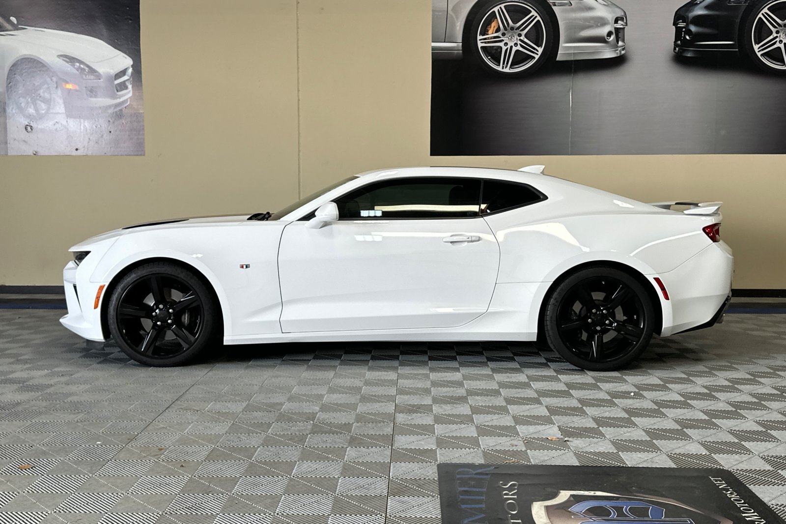 Used 2017 Chevrolet Camaro SS RWD image 7