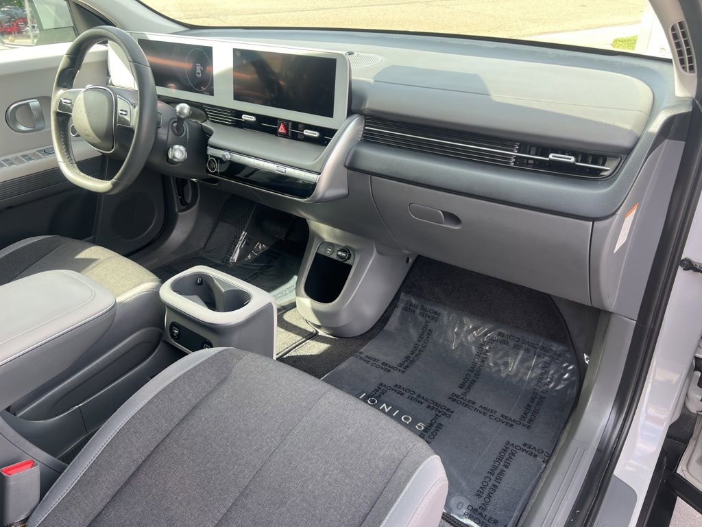 Used 2024 Hyundai Ioniq 5 SE RWD image 39