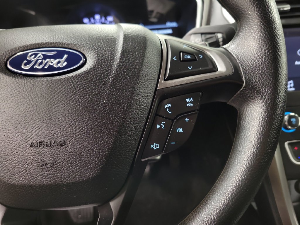 Used 2019 Ford Fusion SE FWD image 24