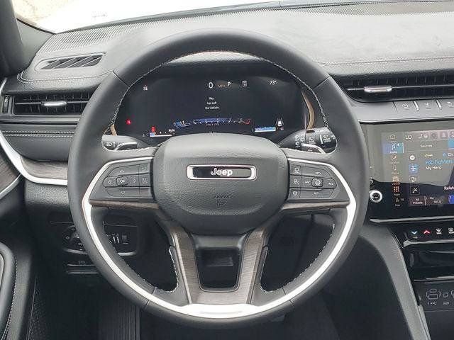 New 2026 Jeep Grand Cherokee L Limited w/ Limited Altitude Package AWD/4WD image 15