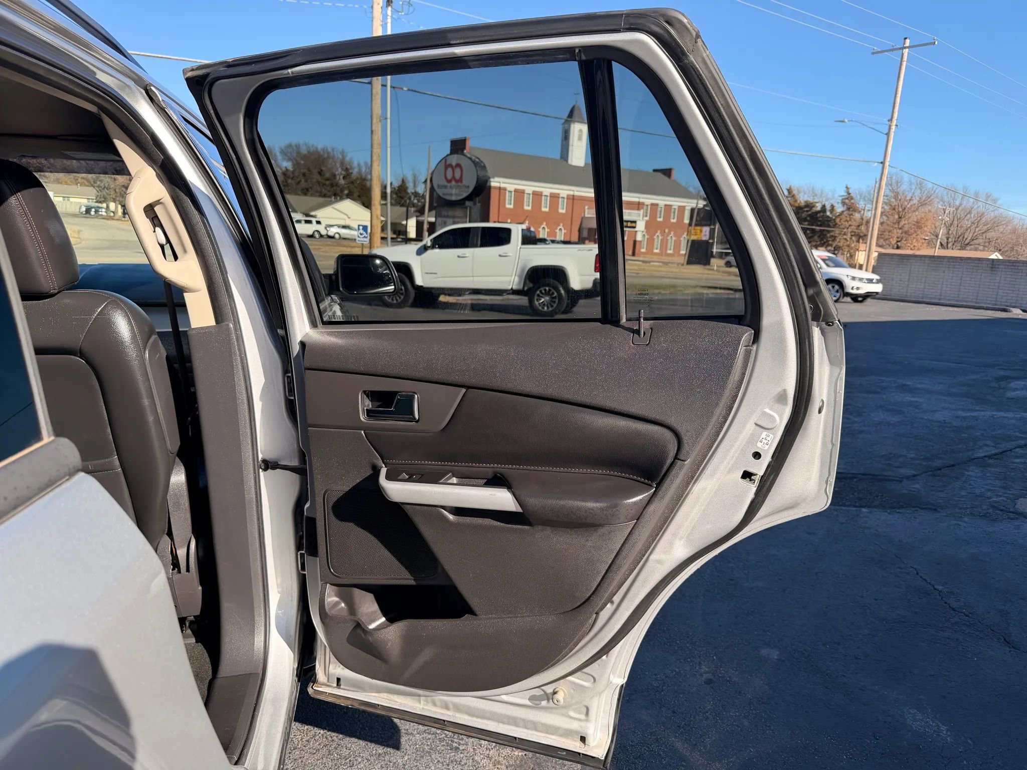 Used 2011 Ford Edge SEL w/ 202A Rapid Spec Order Code image 27