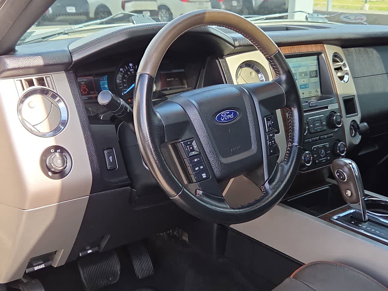 Used 2017 Ford Expedition King Ranch RWD image 10