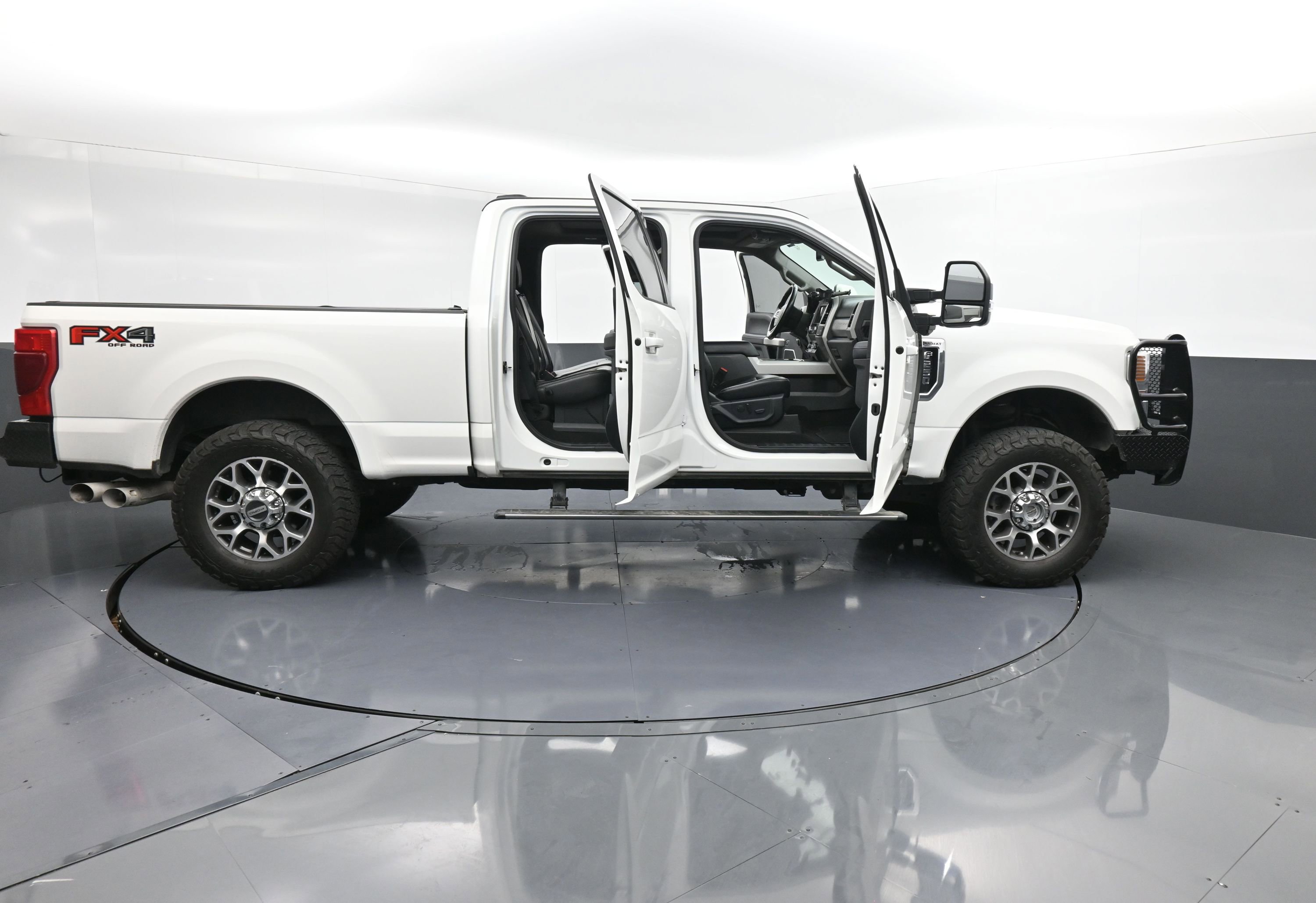 Used 2021 Ford F250 Lariat w/ Lariat Ultimate Package image 45