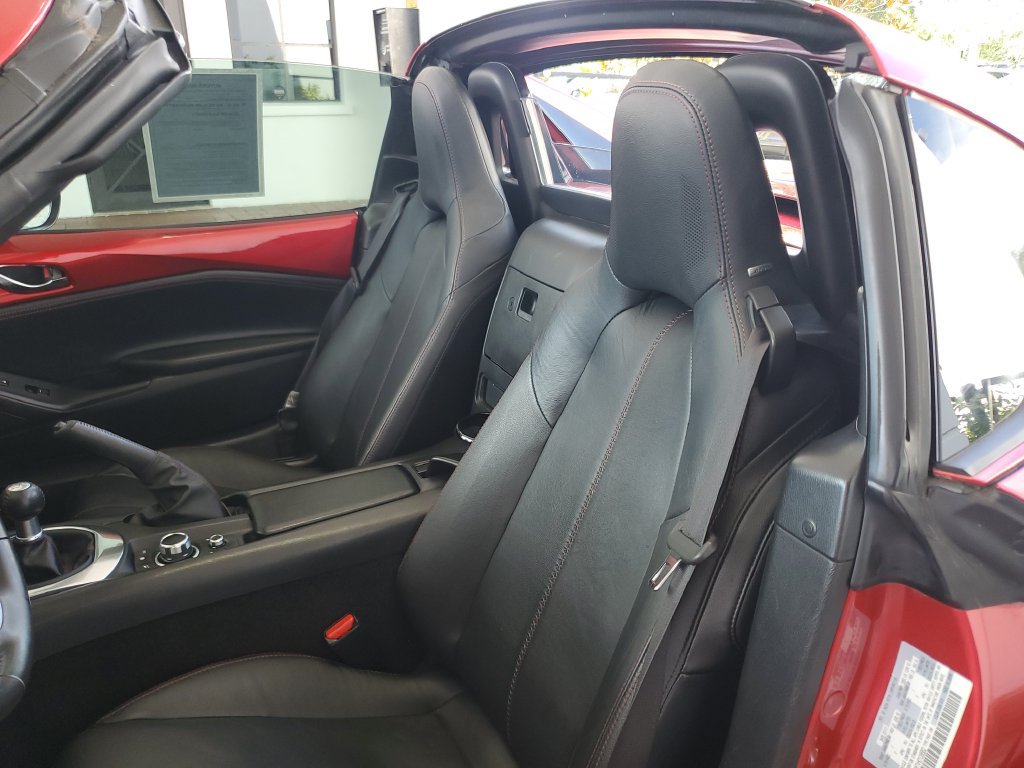 Used 2017 MAZDA MX-5 Miata RF Grand Touring RWD image 18
