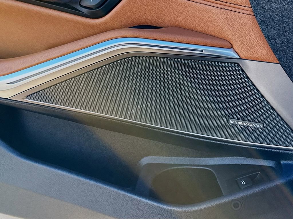 Used 2021 BMW 330i Sedan w/ Executive Package image 25