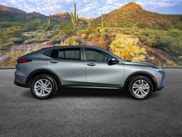 Used 2025 Buick Envista Preferred image 3