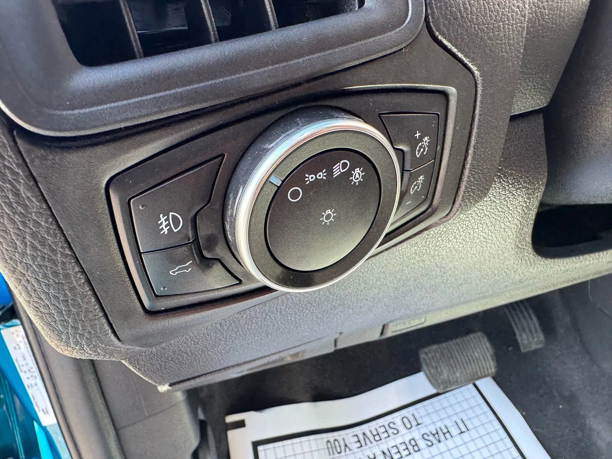 Used 2017 Ford Focus SEL image 36