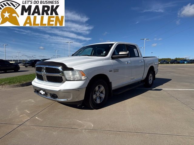 Used 2015 RAM 1500 Classic SLT w/ Remote Start & Security Group AWD/4WD image 2