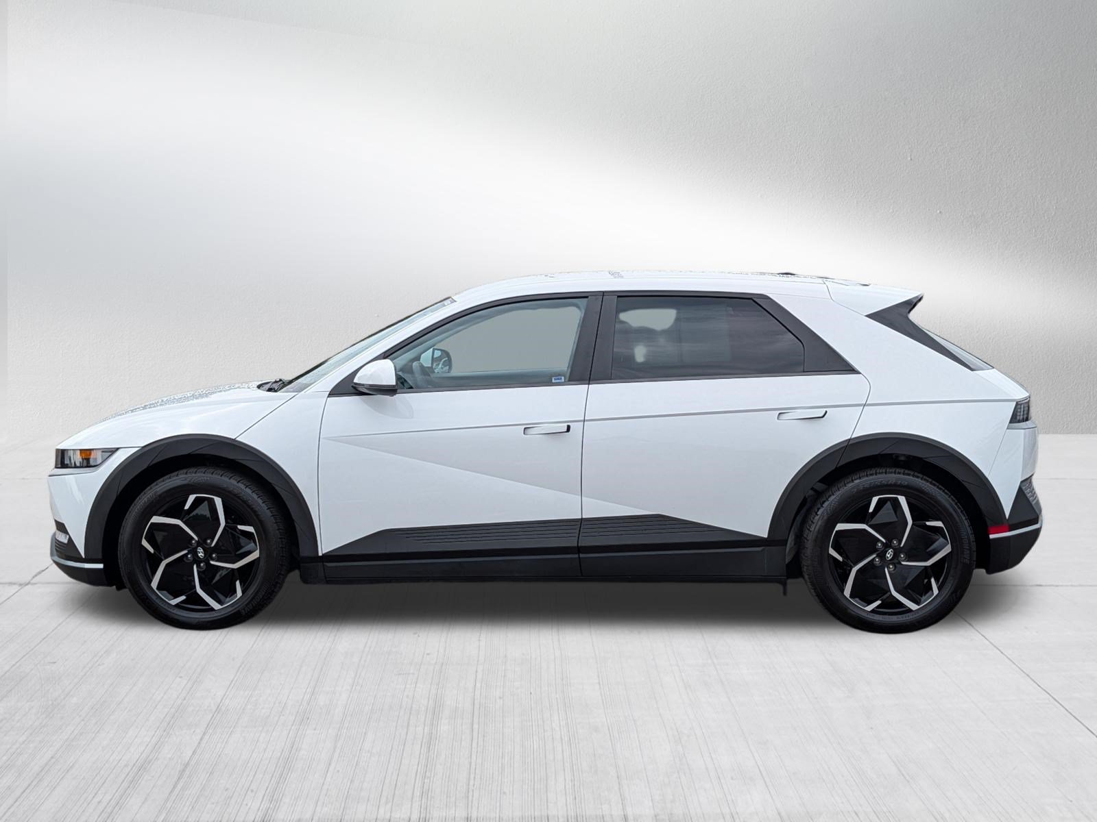 Certified 2023 Hyundai Ioniq 5 SEL AWD/4WD image 4