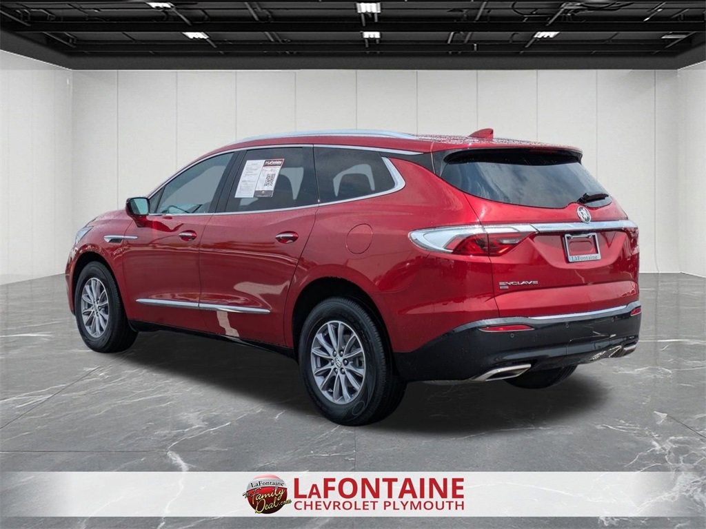 Used 2024 Buick Enclave Premium image 3