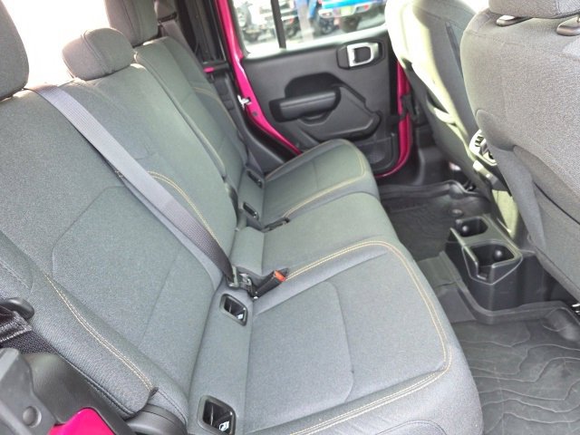 Used 2024 Jeep Gladiator Willys image 46