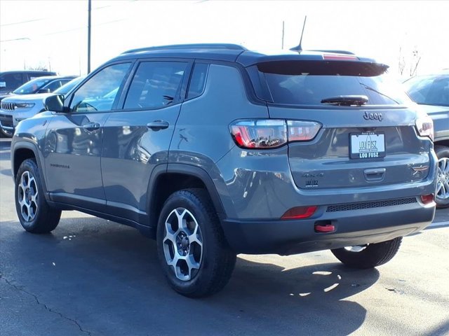 Used 2022 Jeep Compass Trailhawk image 5