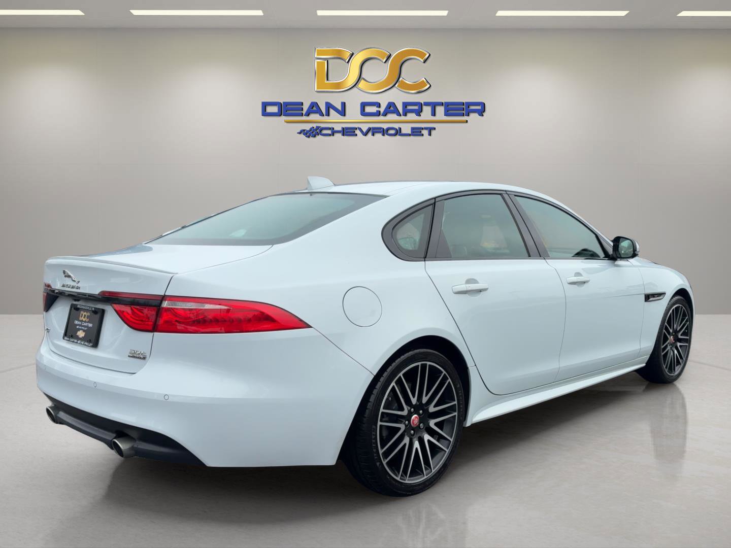 Used 2020 Jaguar XF Checkered Flag image 6