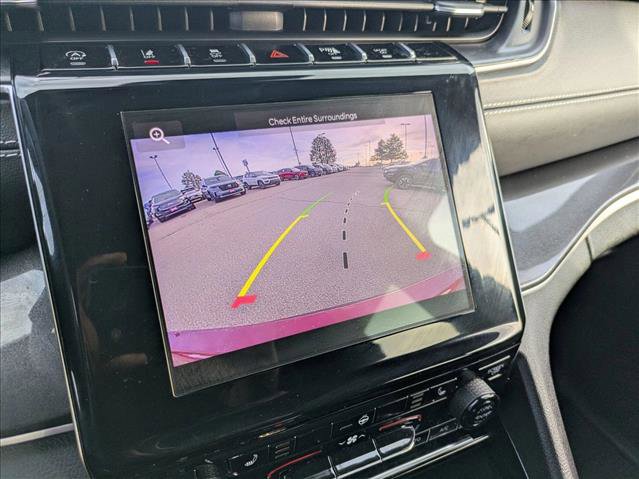 Used 2022 Jeep Grand Cherokee L Laredo w/ Luxury Tech Group I AWD/4WD image 14