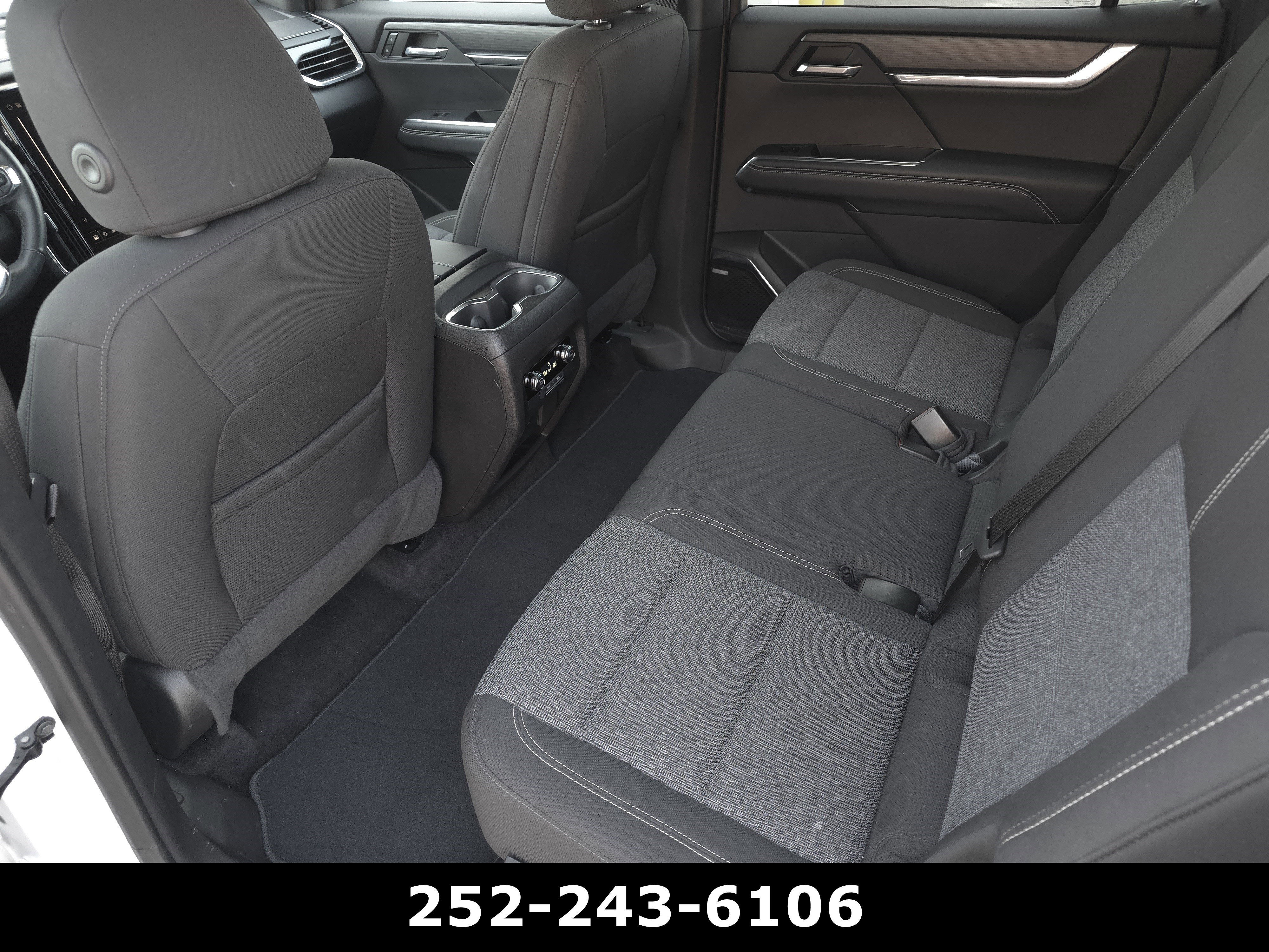 Used 2025 GMC Acadia Elevation FWD image 28