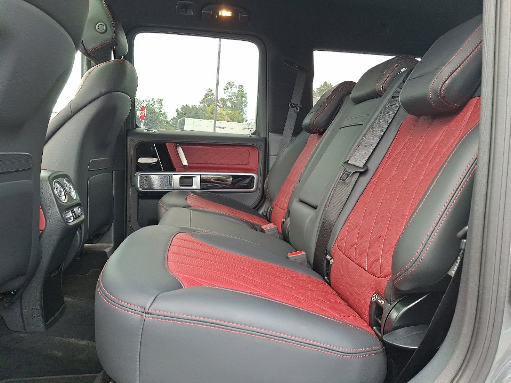 Used 2024 Mercedes-Benz G 550 image 11