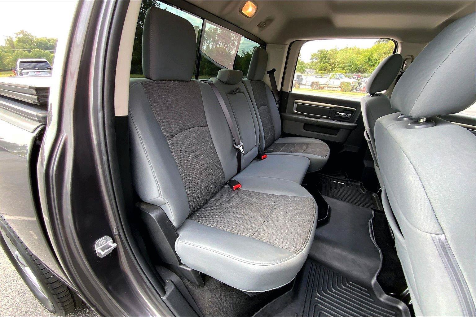 Used 2017 RAM 1500 Big Horn AWD/4WD image 24