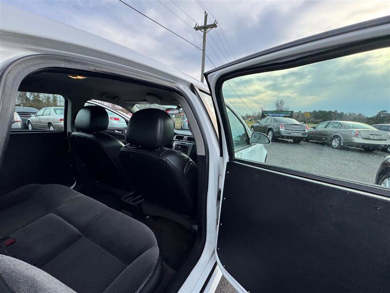 Used 2014 Chevrolet Impala Police image 38