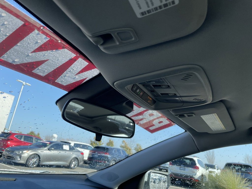 Used 2024 Chevrolet Malibu LT image 21