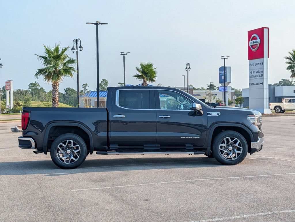 Used 2023 GMC Sierra 1500 SLT w/ SLT Premium Plus Package RWD image 7
