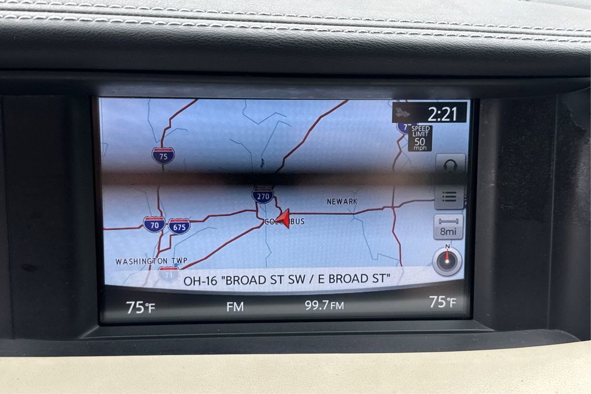 Used 2017 INFINITI QX30 Premium w/ Technology Package image 31