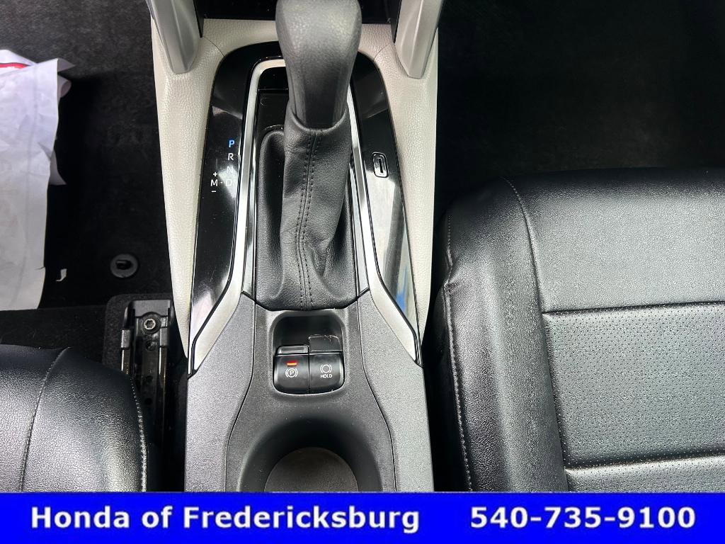 Used 2025 Toyota Corolla Cross L image 36