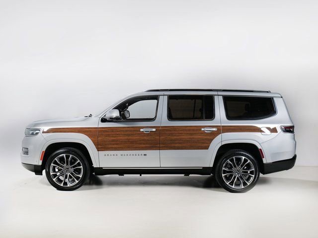 Used 2022 Jeep Grand Wagoneer Series III w/ Rear Seat Video Group 1 AWD/4WD image 2