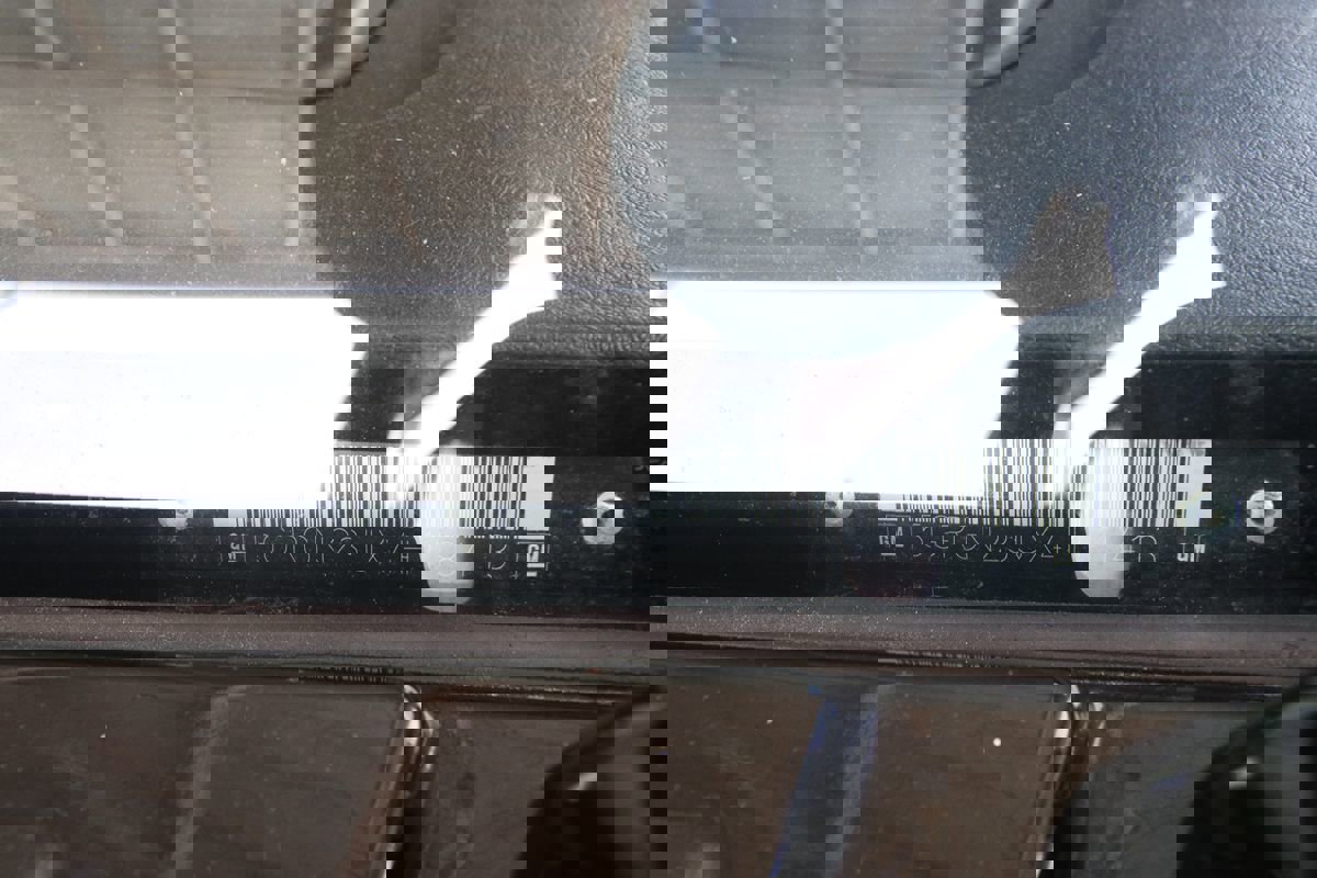 Used 2004 HUMMER H2 w/ Preferred Equipment Group image 26