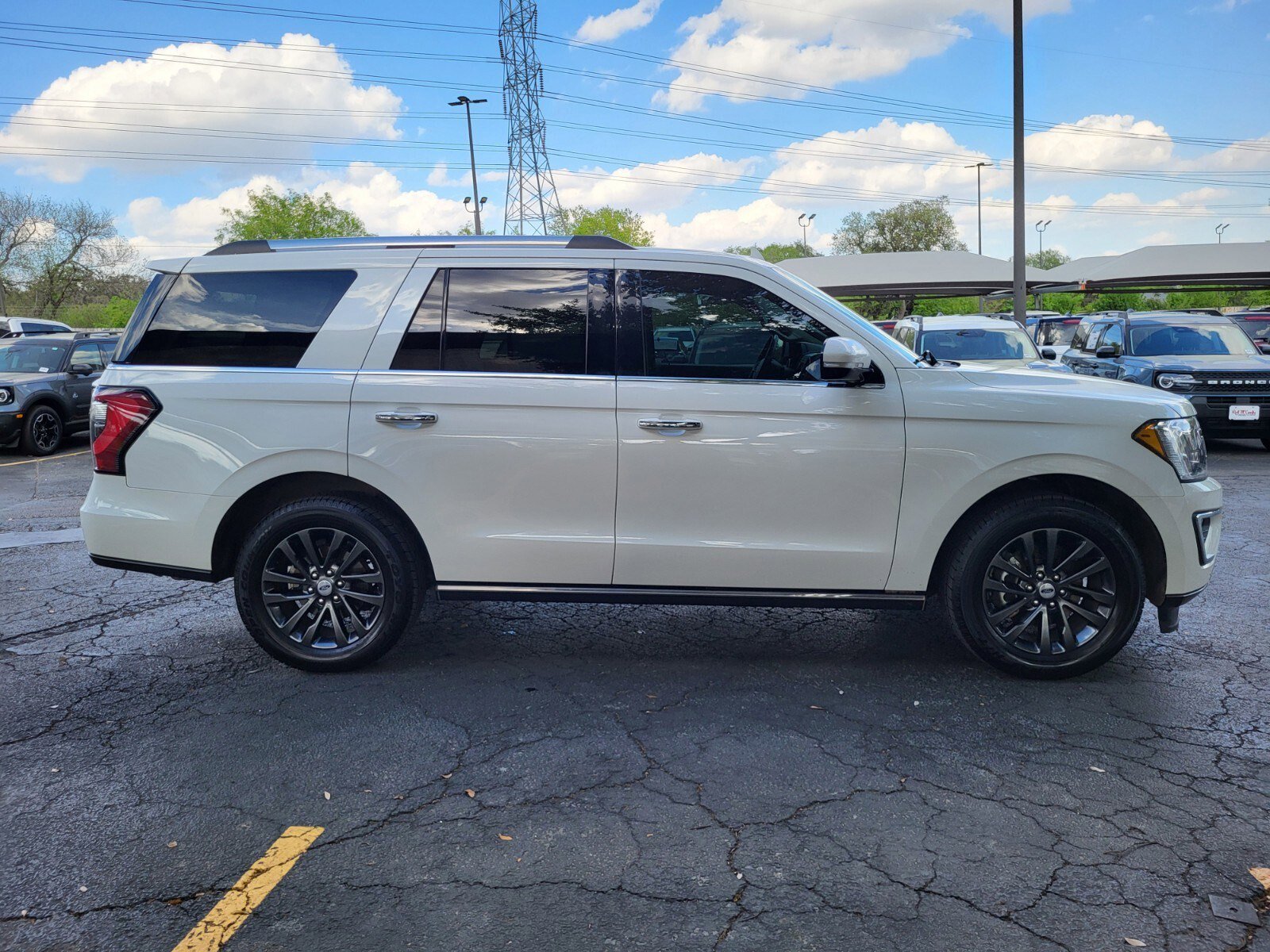 Certified 2021 Ford Expedition Limited image 2