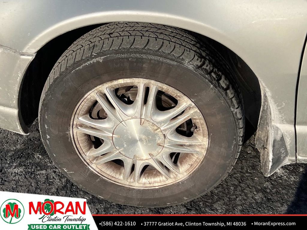 Used 1996 Chrysler Cirrus image 9