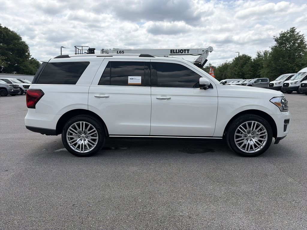 Used 2024 Ford Expedition Limited RWD image 8