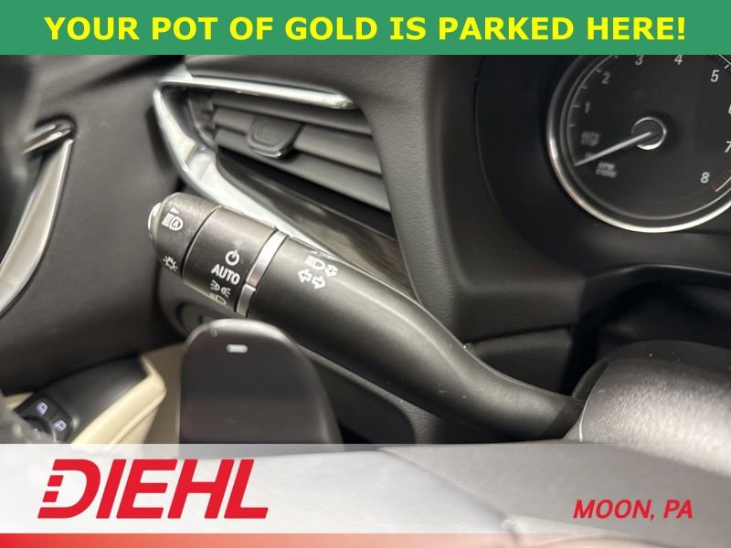 Used 2023 Buick Enclave Essence w/ Sport Touring Edition image 27