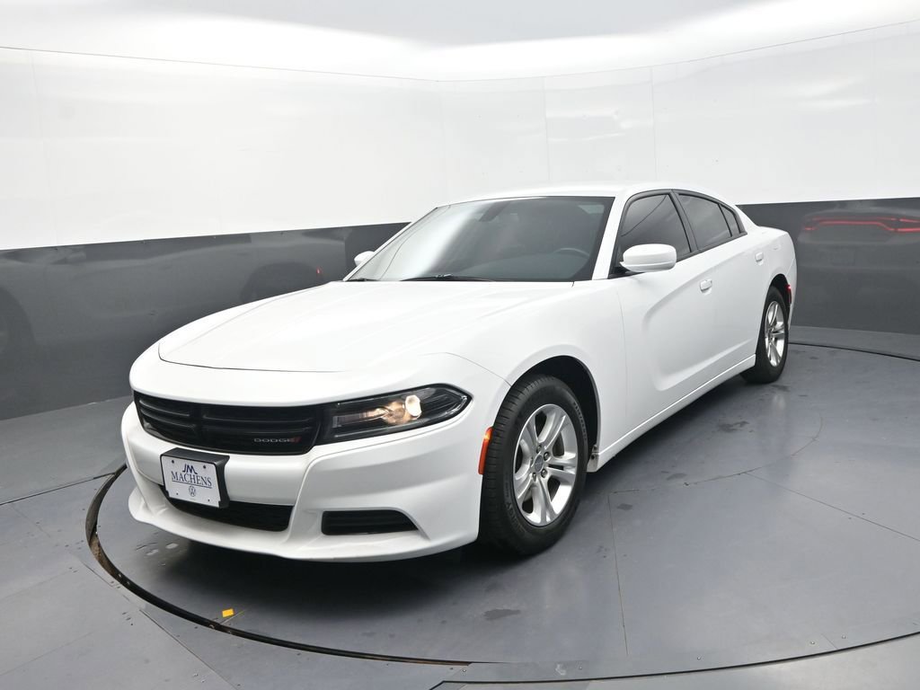 Used 2020 Dodge Charger SXT image 4