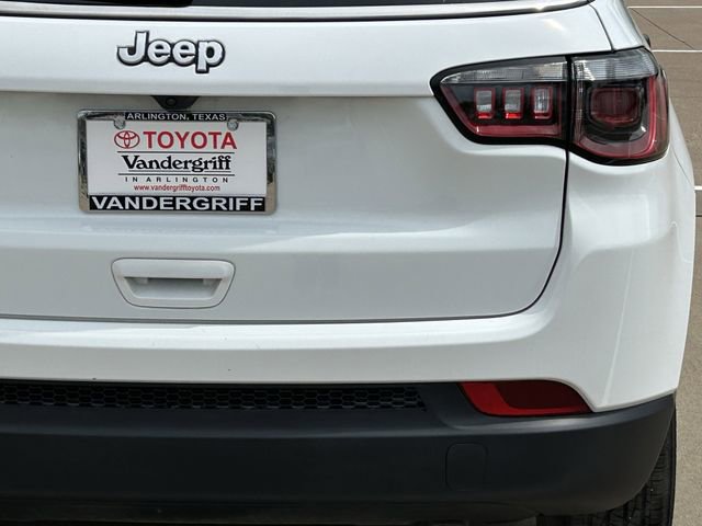 Used 2025 Jeep Compass Sport image 6