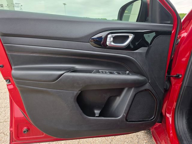 Used 2022 Jeep Compass Limited image 6