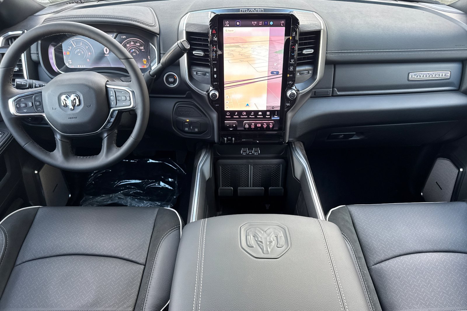New 2027 RAM 3500 Laramie AWD/4WD image 12