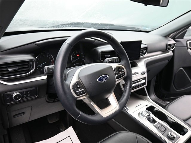 Used 2022 Ford Explorer XLT w/ Equipment Group 202A image 15
