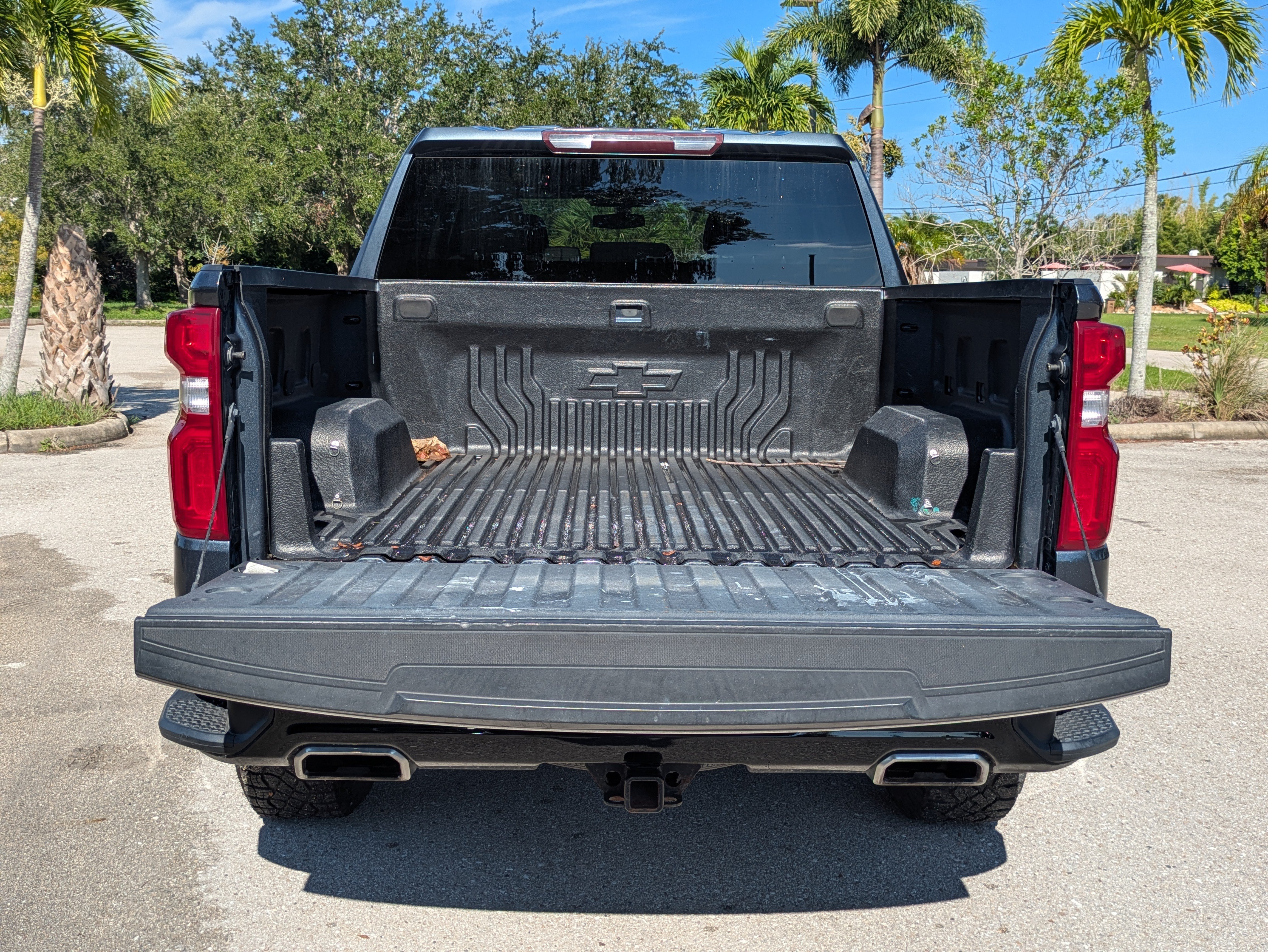 Used 2021 Chevrolet Silverado 1500 Custom Trail Boss AWD/4WD image 13