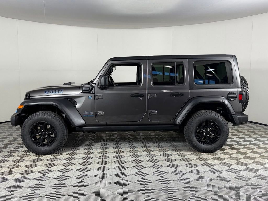 Used 2023 Jeep Wrangler Unlimited w/ Cold Weather Group AWD/4WD image 10