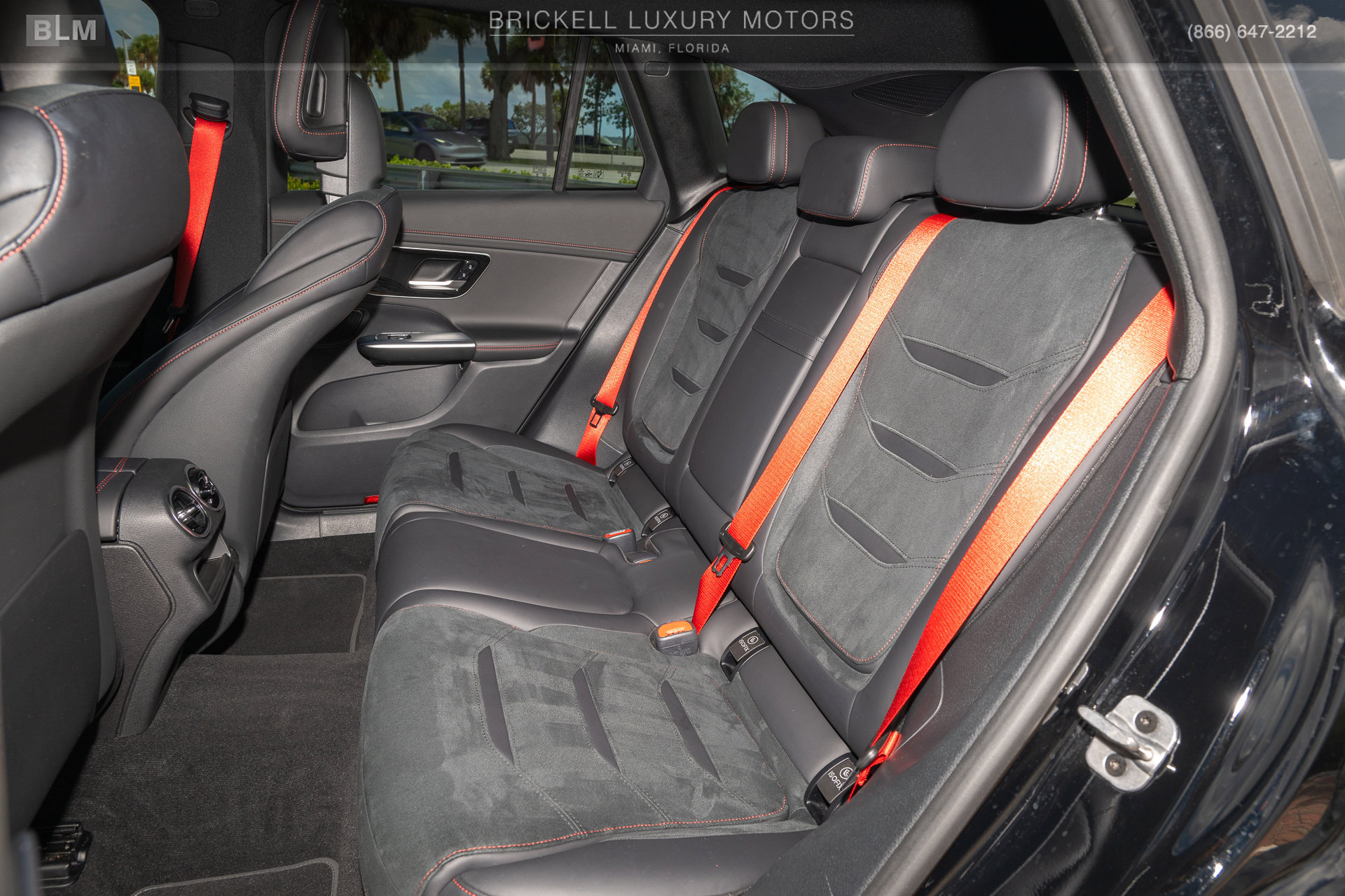 Used 2024 Mercedes-Benz GLC 43 AMG 4MATIC image 8