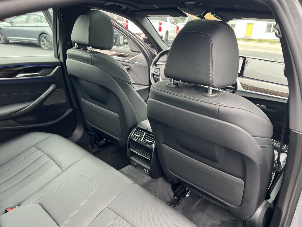 Used 2022 BMW 540i xDrive w/ Premium Package image 43