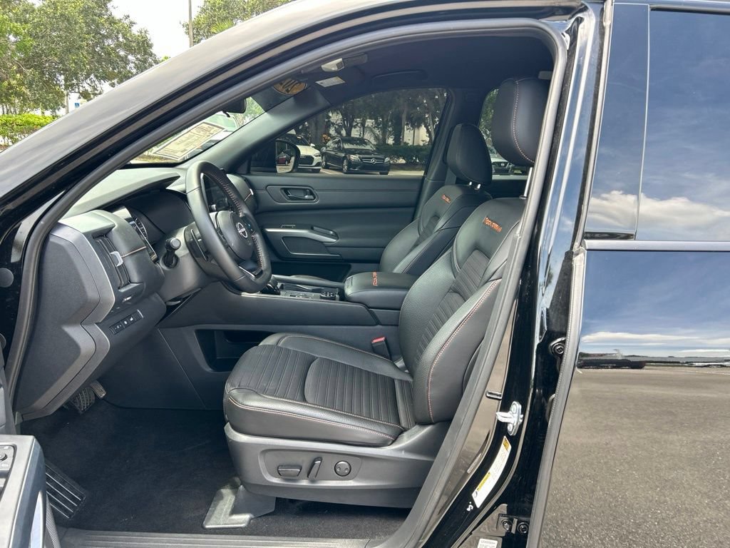 Certified 2025 Nissan Pathfinder Rock Creek AWD/4WD image 17