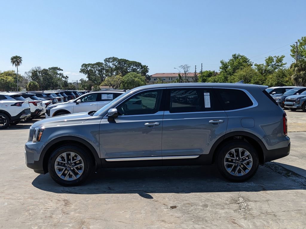 Certified 2025 Kia Telluride LX FWD image 5