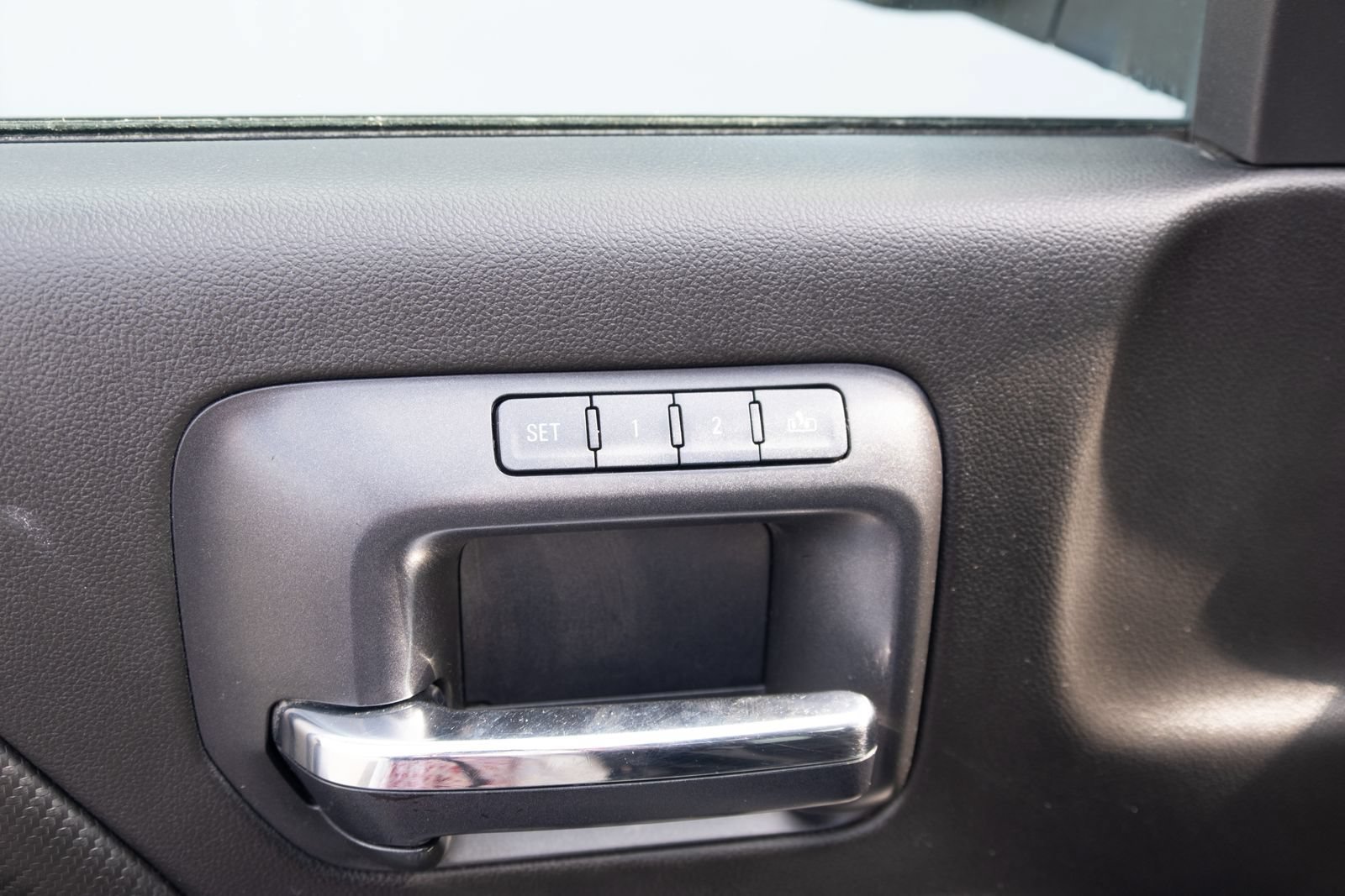 Used 2014 GMC Sierra 1500 SLT AWD/4WD image 16