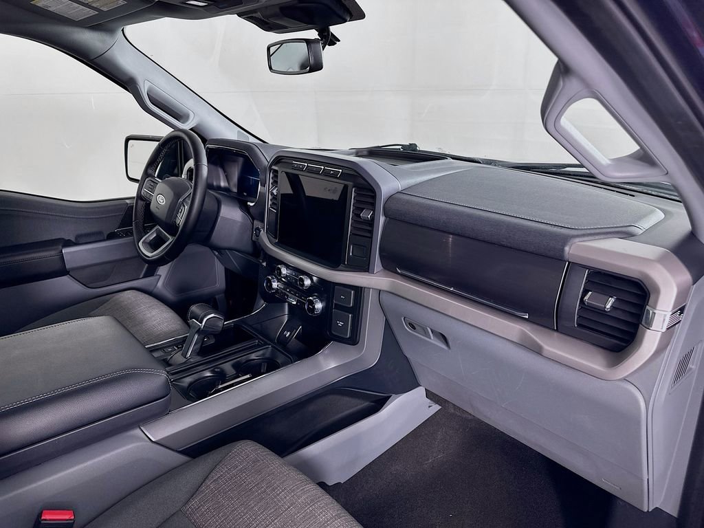 Used 2023 Ford F150 Lightning XLT image 36