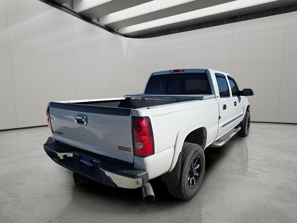 Used 2004 GMC Sierra 2500 SLT w/ Heavy-Duty Power Package image 5