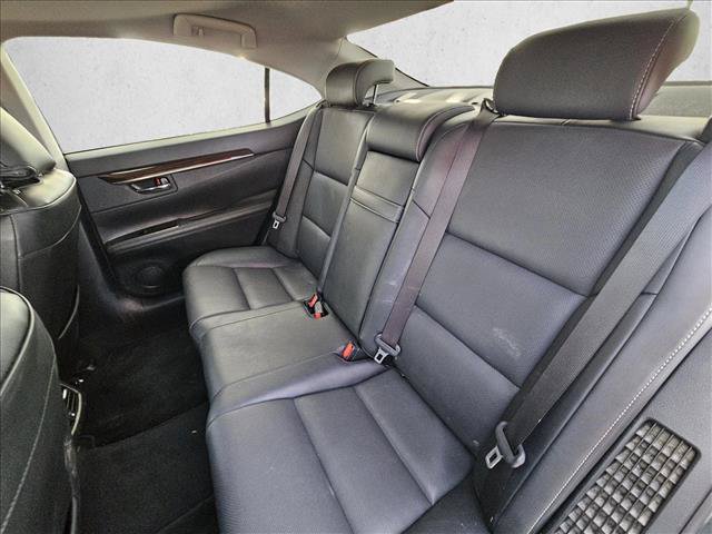 Used 2017 Lexus ES 300h w/ Navigation System Package FWD image 12